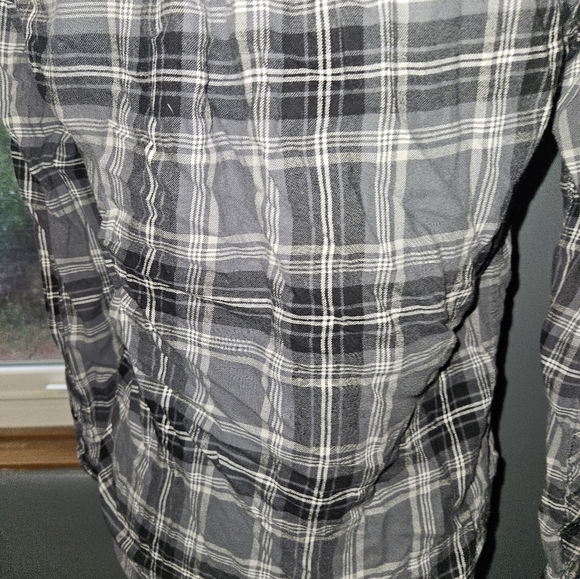 SO Womans Long Sleeve Flannel Size S - Picture 4 of 11